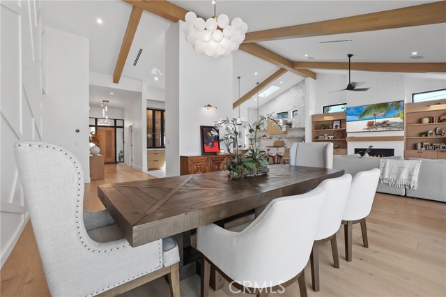 11444 Harrisburg Road, Rossmoor CA: https://media.crmls.org/medias/f0c8e72a-21bd-4e7a-945d-ccd62d0fcf00.jpg