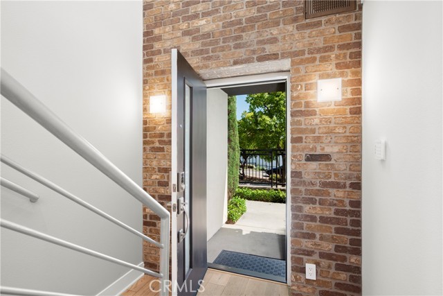 Detail Gallery Image 4 of 44 For 2470 via Alta, –,  CA 92108 - 2 Beds | 2/1 Baths