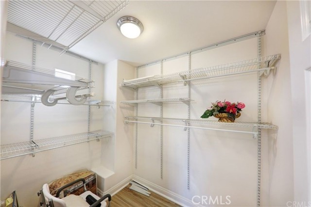 421 11th Street, Huntington Beach CA: https://media.crmls.org/medias/f0c9b899-e513-42c3-8e50-c204487cdf25.jpg