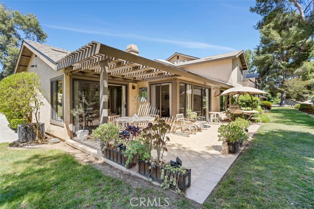 4119 Oak Island Lane, Fallbrook CA: https://media.crmls.org/medias/f0c9c028-b09e-441c-9875-0aa437da9c2b.jpg