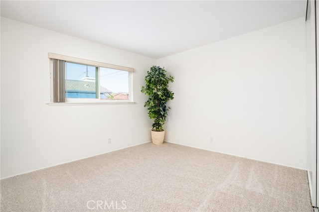 Detail Gallery Image 20 of 43 For 20642 Goshawk Ln, Huntington Beach,  CA 92646 - 5 Beds | 3 Baths