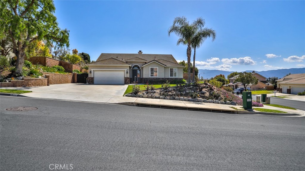 870 Via Blairo, Corona, CA 92879