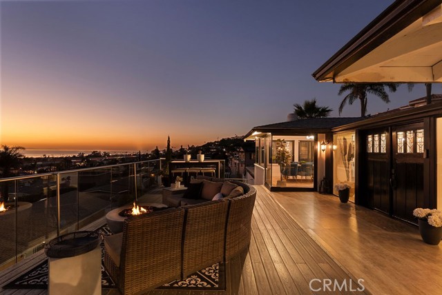 Detail Gallery Image 4 of 51 For 126 Avenida Trieste, San Clemente,  CA 92672 - 4 Beds | 4/1 Baths