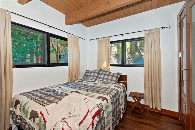 28545 Wabash Drive, Lake Arrowhead CA: https://media.crmls.org/medias/f0cb82bc-ead9-4936-8887-5197fc08b832.jpg