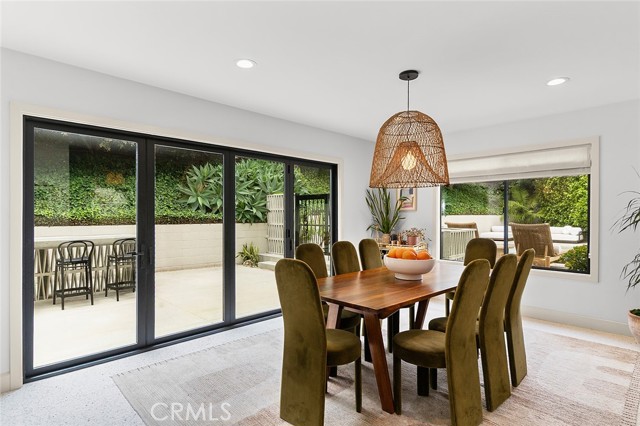 6360 E Vera Crest Drive, Long Beach CA: https://media.crmls.org/medias/f0cb835b-3123-4e9e-9280-d0f046192d2d.jpg