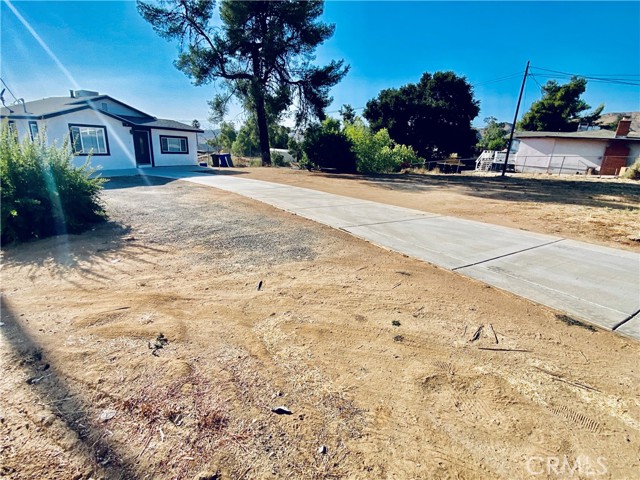 Detail Gallery Image 8 of 40 For 33534 Washington Dr, Yucaipa,  CA 92399 - 4 Beds | 2 Baths