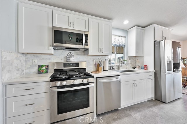 22221 Bloomfield, 30 photo 14