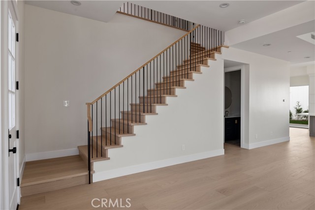 Detail Gallery Image 4 of 47 For 2100 Harriman Ln, Redondo Beach,  CA 90278 - 5 Beds | 4/1 Baths