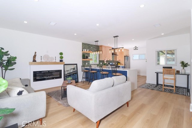 3158 W 153rd Street, Gardena CA: https://media.crmls.org/medias/f0cd5d4a-15ff-4b9c-83cc-a1cc272b5b94.jpg