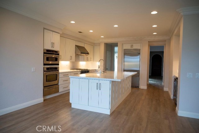 26850 Boulder Crest Drive, Valencia CA: https://media.crmls.org/medias/f0cd6e98-a839-4bf9-a75d-2026ece40ac3.jpg