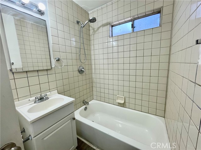 Detail Gallery Image 9 of 10 For 935 E Route 66, Glendora,  CA 91740 - 1 Beds | 1 Baths