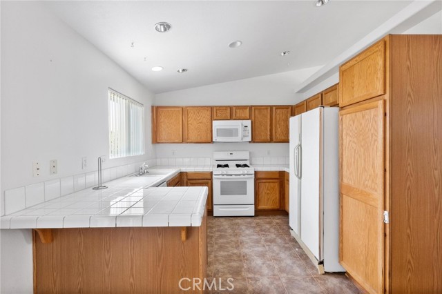 68269 Calle Calmoso, Desert Hot Springs CA: https://media.crmls.org/medias/f0ce0f02-4a73-4d02-8e47-335397218b7a.jpg