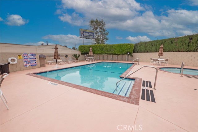 Detail Gallery Image 40 of 47 For 11730 Whittier Bld #40,  Whittier,  CA 90601 - 2 Beds | 2 Baths