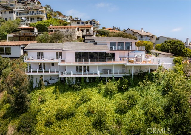 343 Emerald Bay, Laguna Beach CA: https://media.crmls.org/medias/f0cf1310-5b54-4ec4-9485-58f10ddcf919.jpg
