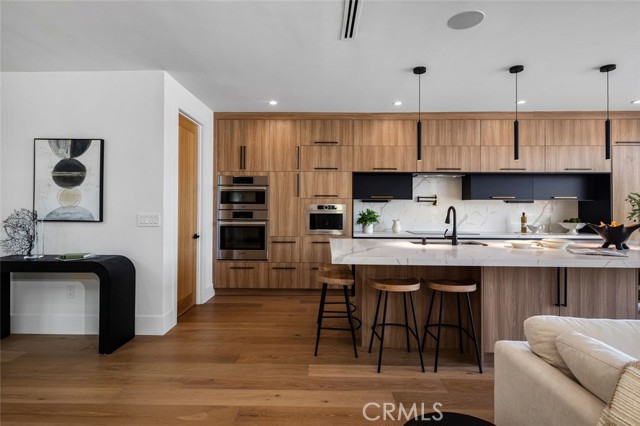 21907 Erie Lane, Lake Forest CA: https://media.crmls.org/medias/f0cf337e-c0d2-4de1-b6f9-f0888f67bcd9.jpg