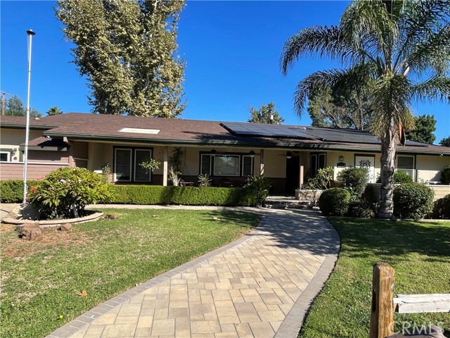 Detail Gallery Image 3 of 66 For 17183 Sunburst, –,  CA 91325 - 4 Beds | 4/1 Baths