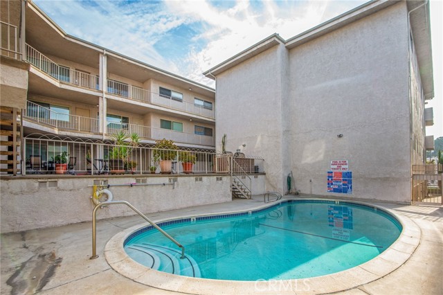 Detail Gallery Image 26 of 30 For 617 E Angeleno Ave #305,  Burbank,  CA 91501 - 2 Beds | 2 Baths