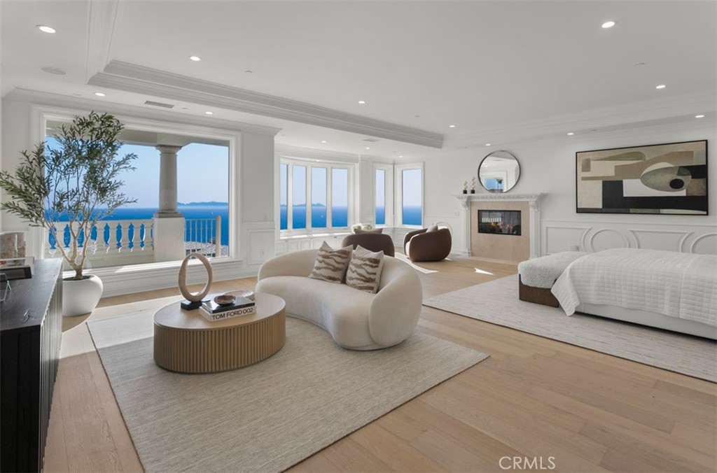 F0cfc8b2 B3d5 4b6b 8040 30418399fca2