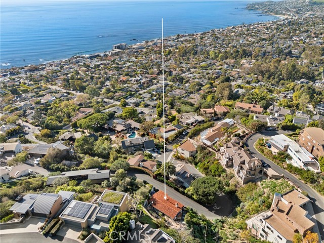 Detail Gallery Image 31 of 31 For 2100 Crestview Dr, Laguna Beach,  CA 92651 - 3 Beds | 2/1 Baths