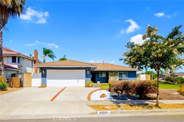 Detail Gallery Image 2 of 17 For 25251 Hartog St, Laguna Hills,  CA 92653 - 4 Beds | 2 Baths