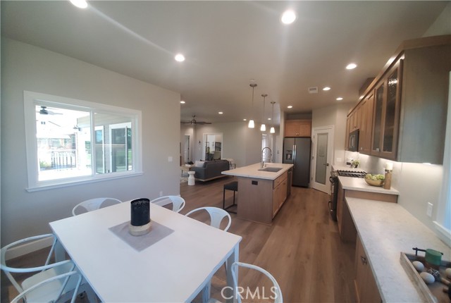 Detail Gallery Image 9 of 34 For 1906 Crandall Way, Paradise,  CA 95969 - 2 Beds | 2 Baths