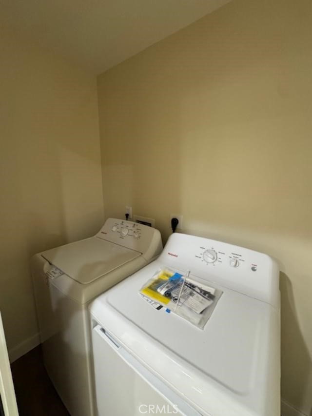 8261 Jumilla Avenue, Winnetka CA: https://media.crmls.org/medias/f0d35339-81ad-4da2-a123-56341feee655.jpg
