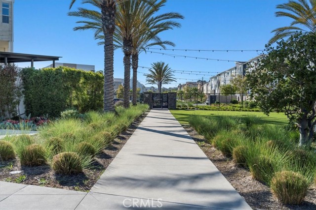 Detail Gallery Image 39 of 56 For 27659 S Rosewood Ln, San Pedro,  CA 90732 - 4 Beds | 3/1 Baths