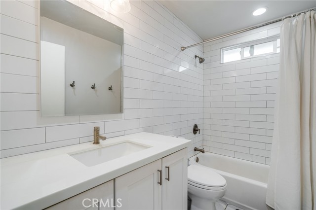 129 Avenida Rosa, San Clemente CA: https://media.crmls.org/medias/f0d3a218-6830-45a9-9337-d5e9e48b4fb6.jpg