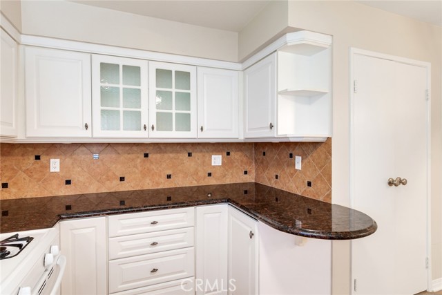 Detail Gallery Image 14 of 33 For 1736 E Commonwealth Ave, Fullerton,  CA 92831 - 2 Beds | 2 Baths