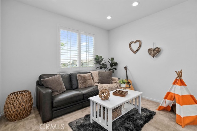 Detail Gallery Image 15 of 19 For 208 Parkview Dr, Calimesa,  CA 92320 - 4 Beds | 2 Baths