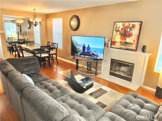 Image 4 of 24 For 19431 Rue De Valore 19b