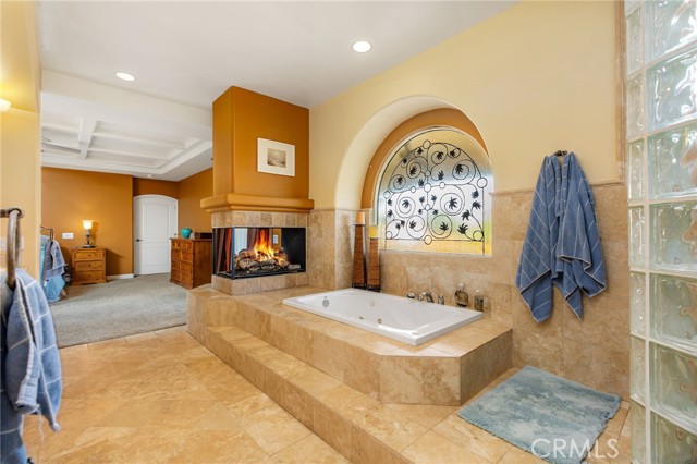 Detail Gallery Image 34 of 69 For 22088 Mustang Ct, Canyon Lake,  CA 92587 - 5 Beds | 4 Baths