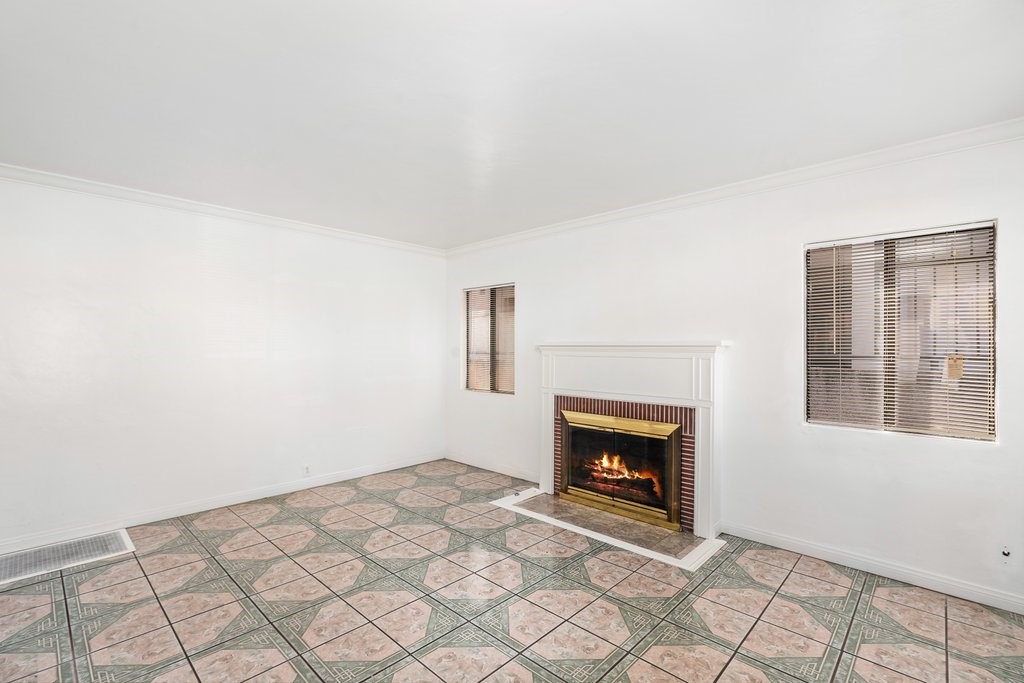 Detail Gallery Image 12 of 43 For 812 Mariposa St, Glendale,  CA 91205 - 3 Beds | 2 Baths