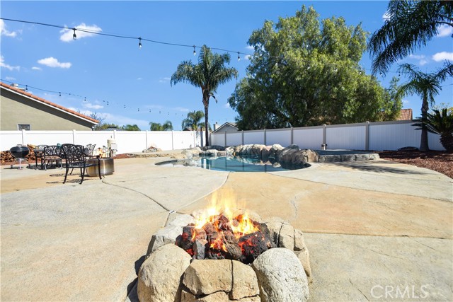 Detail Gallery Image 28 of 35 For 8574 De Loss Dr, Riverside,  CA 92508 - 4 Beds | 2/1 Baths