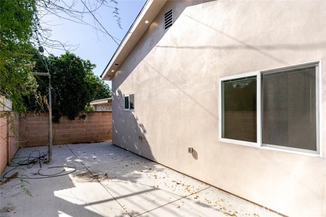 Detail Gallery Image 18 of 18 For 6852 Ranchito Ave, Van Nuys,  CA 91405 - 2 Beds | 2 Baths