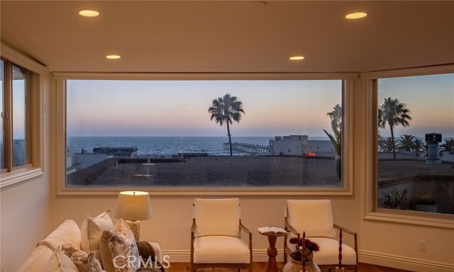 1105 Manhattan, Hermosa Beach, California 90254, 4 Bedrooms Bedrooms, 0 ,2 BathroomsBathrooms,Residential,For Sale,Manhattan,0,PV26150388