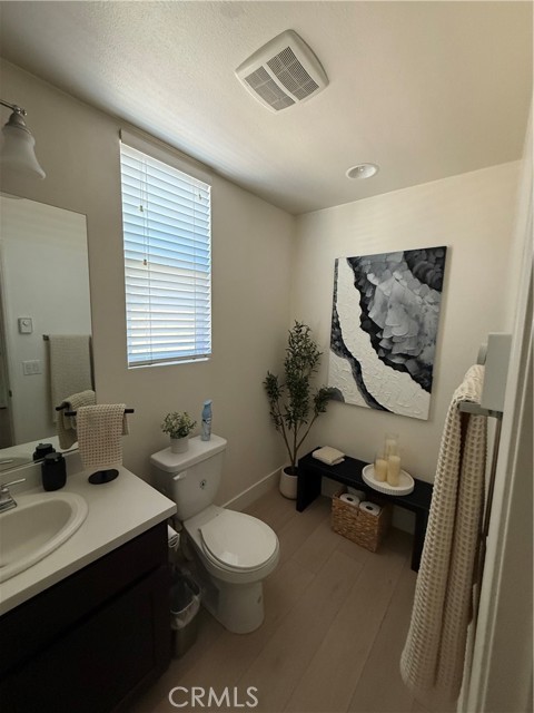Detail Gallery Image 8 of 21 For 5565 Buckthorn Ct, Chino,  CA 91710 - 4 Beds | 3/1 Baths