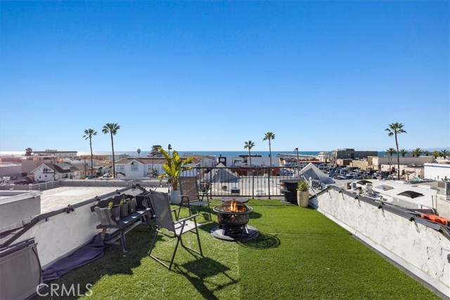 1025 Manhattan Avenue, Hermosa Beach, California 90254, ,Residential Income,Sold,Manhattan,SB24033008