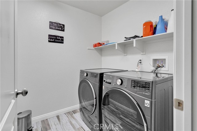 Detail Gallery Image 25 of 49 For 13458 Snowdrop Ct, Victorville,  CA 92394 - 5 Beds | 3 Baths