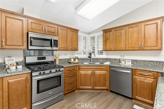 Detail Gallery Image 9 of 47 For 1412 Medallion, Redlands,  CA 92374 - 3 Beds | 2 Baths