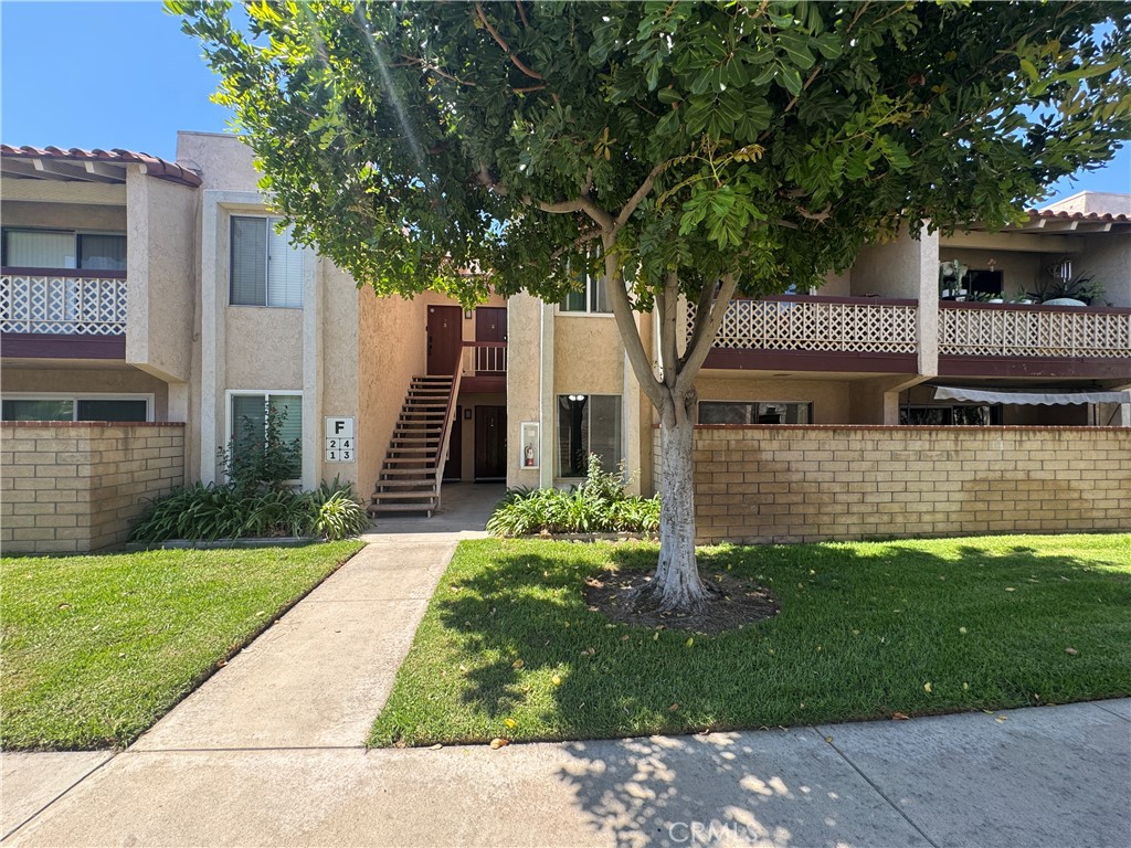 700 W La Veta Avenue #F3