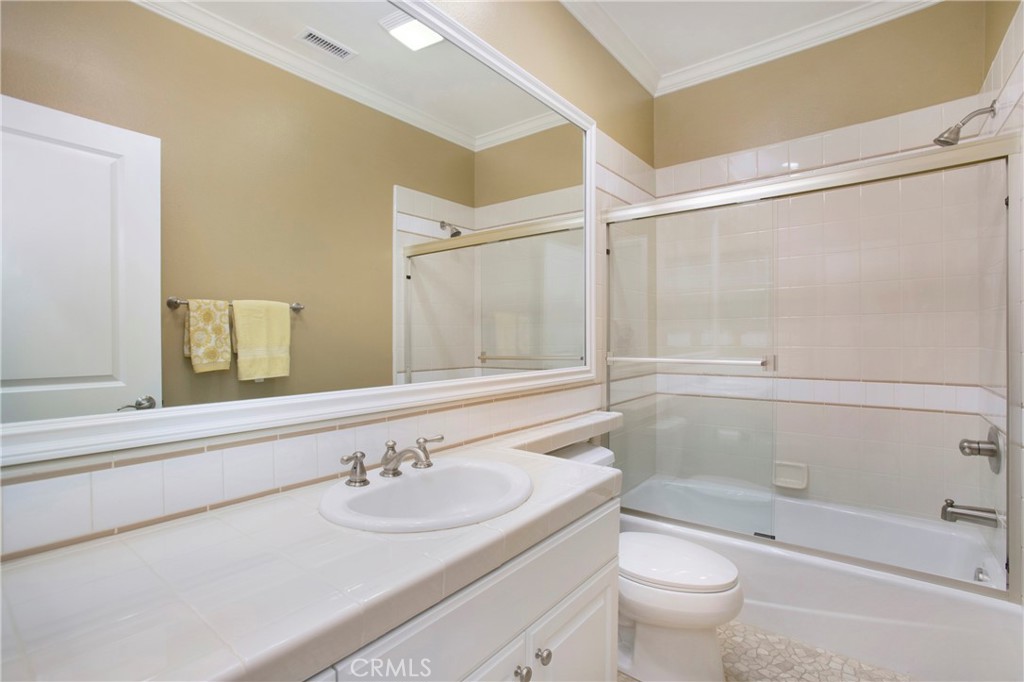 MLS #OC25270482 image #41