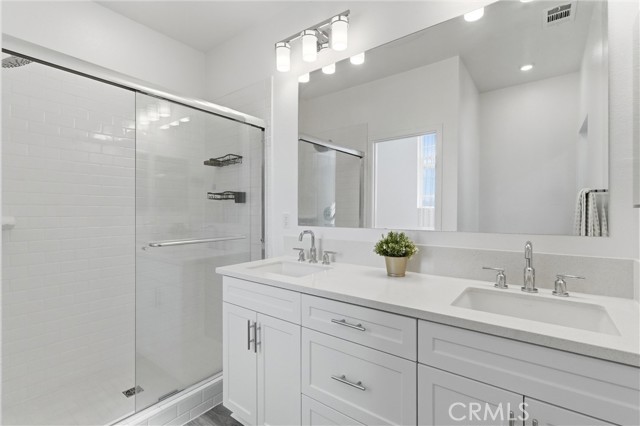 Detail Gallery Image 17 of 49 For 116 Sunstone Place, Rancho Mission Viejo,  CA 92694 - 3 Beds | 2/1 Baths