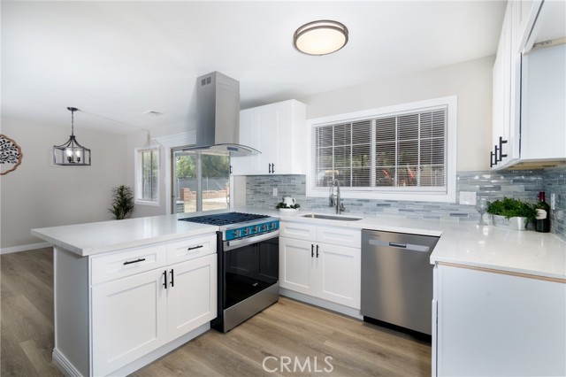 28029 Reservoir Avenue, Nuevo CA: https://media.crmls.org/medias/f0d85ff7-93d6-4d60-856c-adbf8b85ca4a.jpg