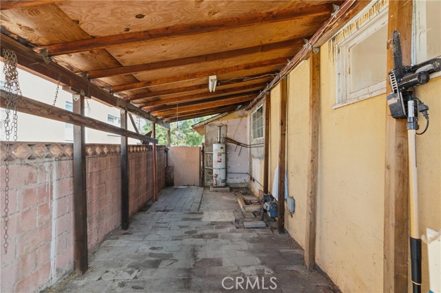 665 Hennipen, Pomona CA: https://media.crmls.org/medias/f0d89ac8-6af4-4781-8038-a2ae4c85a480.jpg