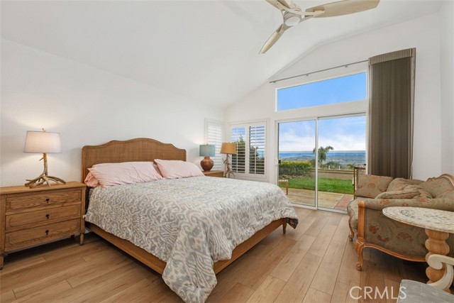 40 Camino Katia, San Clemente CA: https://media.crmls.org/medias/f0d9204a-d83a-482b-8b1d-4c443e9ac439.jpg