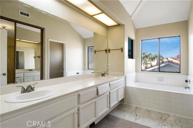 Detail Gallery Image 13 of 16 For 35408 Glen Ln, Wildomar,  CA 92595 - 4 Beds | 2/1 Baths