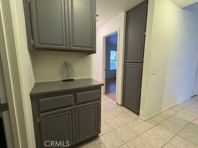 https://media.crmls.org/medias/f0d9d5aa-0386-414e-bb6c-0247e3baacb2.jpg?preset=X-Large