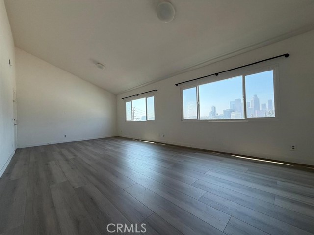 911 N Beaudry Avenue, Los Angeles CA: https://media.crmls.org/medias/f0d9ef5e-b2af-4540-9641-cc23a6234a46.jpg