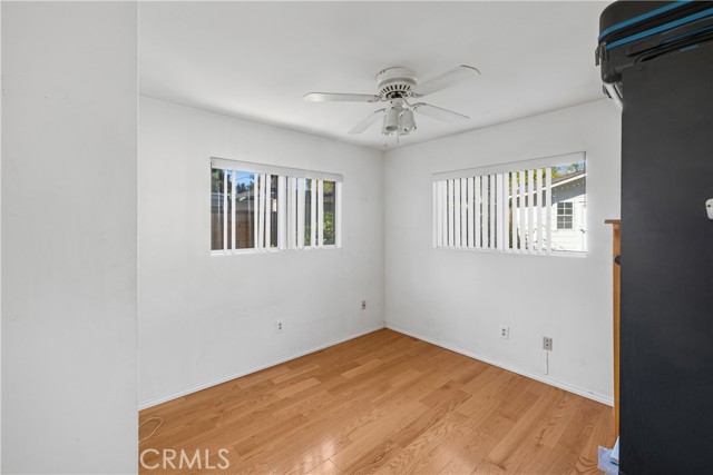 Detail Gallery Image 33 of 39 For 17419 Leadwell, Lake Balboa,  CA 91406 - 4 Beds | 2 Baths